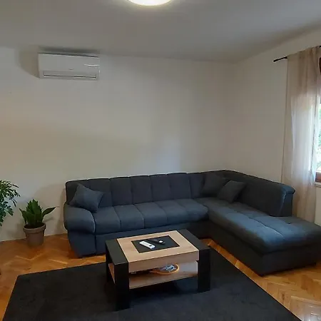 Apartman Lama *